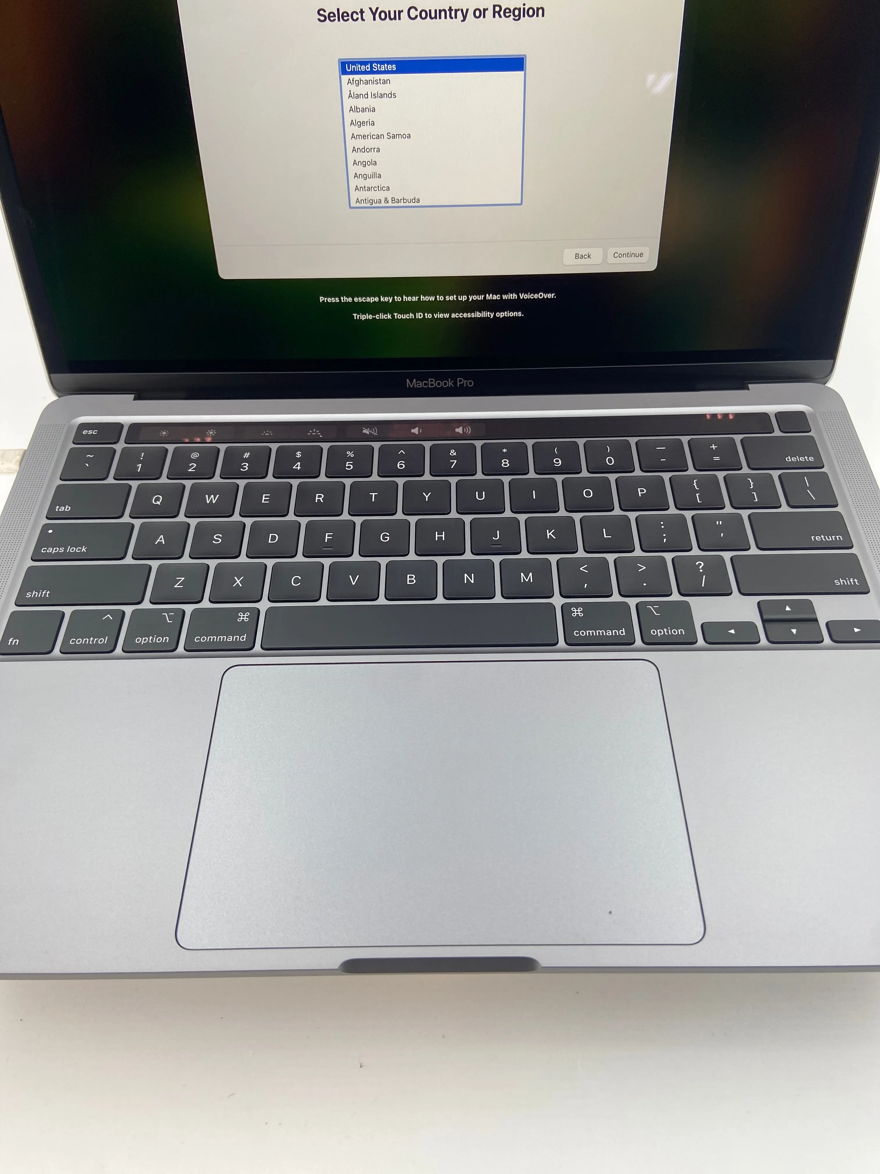 2020 Apple MacBook Pro A2251 13.3" Intel Core i7-1068NG7 1TB SSD 16GB RAM macOS Sequoia - BAD BATTERY