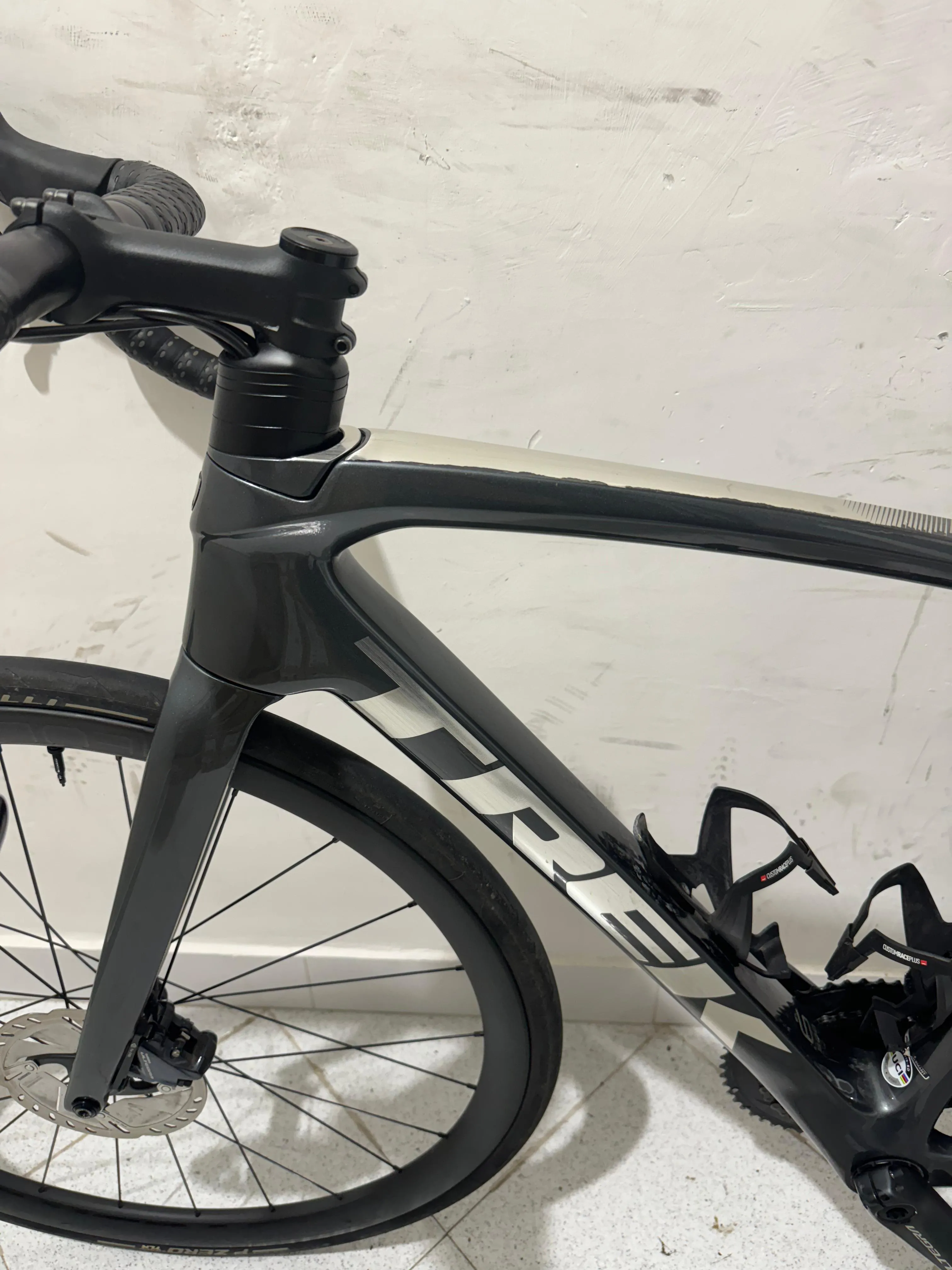 Trek Émonda SL 6 Disc Taglia 54 - Usata